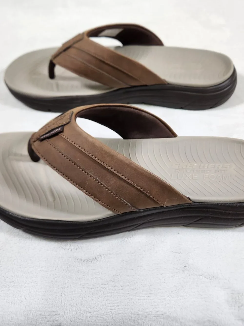 Skechers Mens Size 13 Flip Flop Sandals Shoes Relaxed Fit Luxe Foam Brown